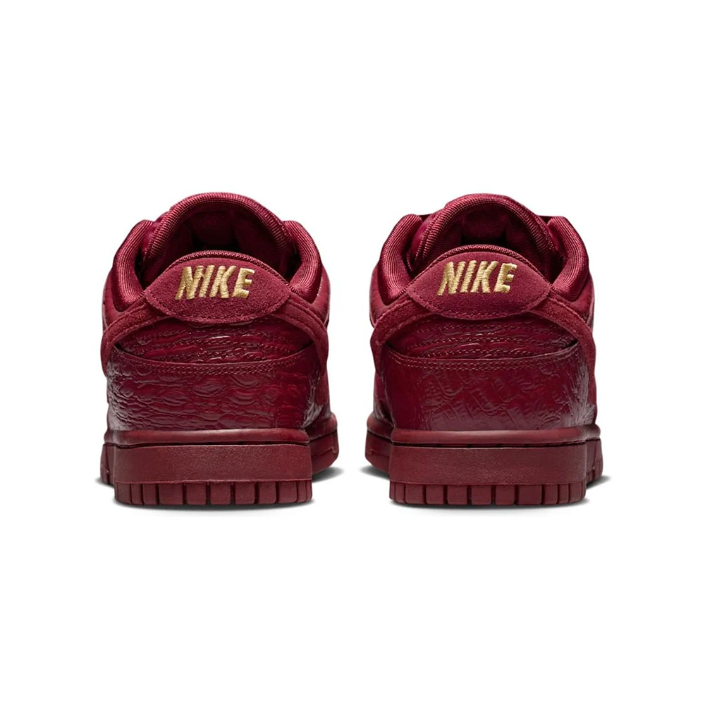 Women's Nike Dunk SS 'Red Croc' - HV4388-600
