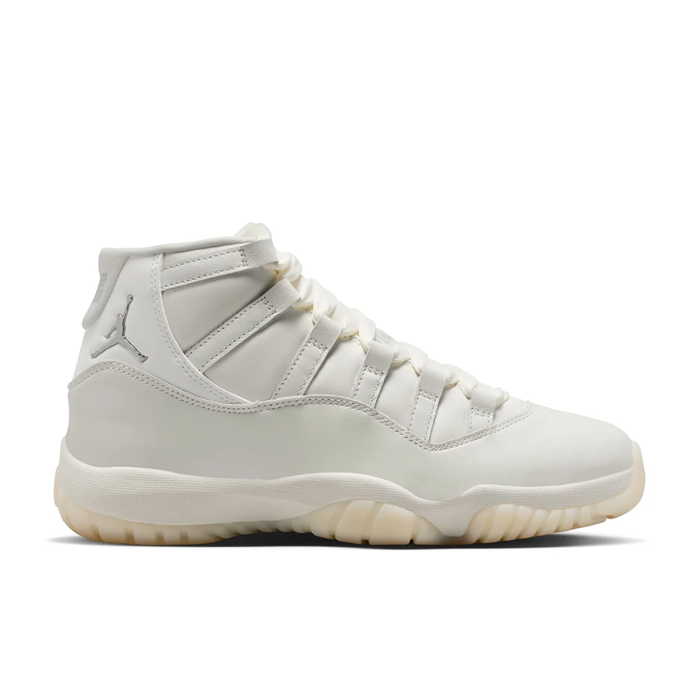 Women's Air Jordan 11 Retro 'Pearl' - AR0715-110