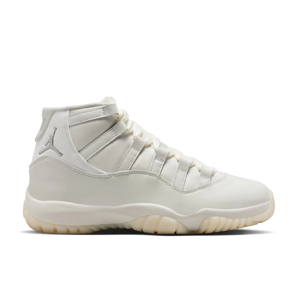 Women's Air Jordan 11 Retro 'Pearl' - AR0715-110