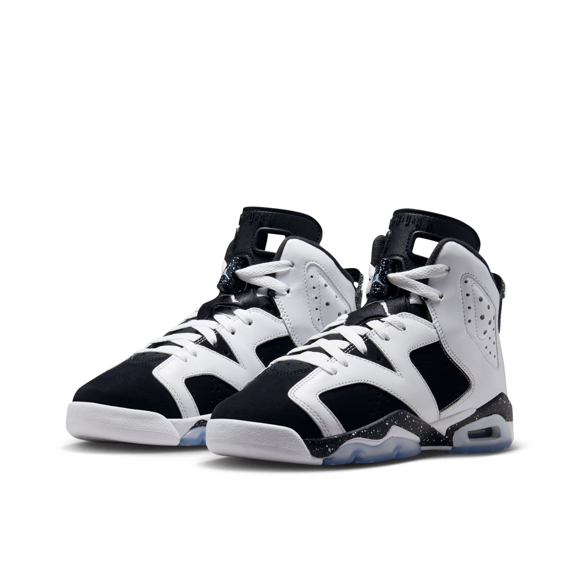 Grade School Air Jordan 6 Retro 'Oreo' -384665-108