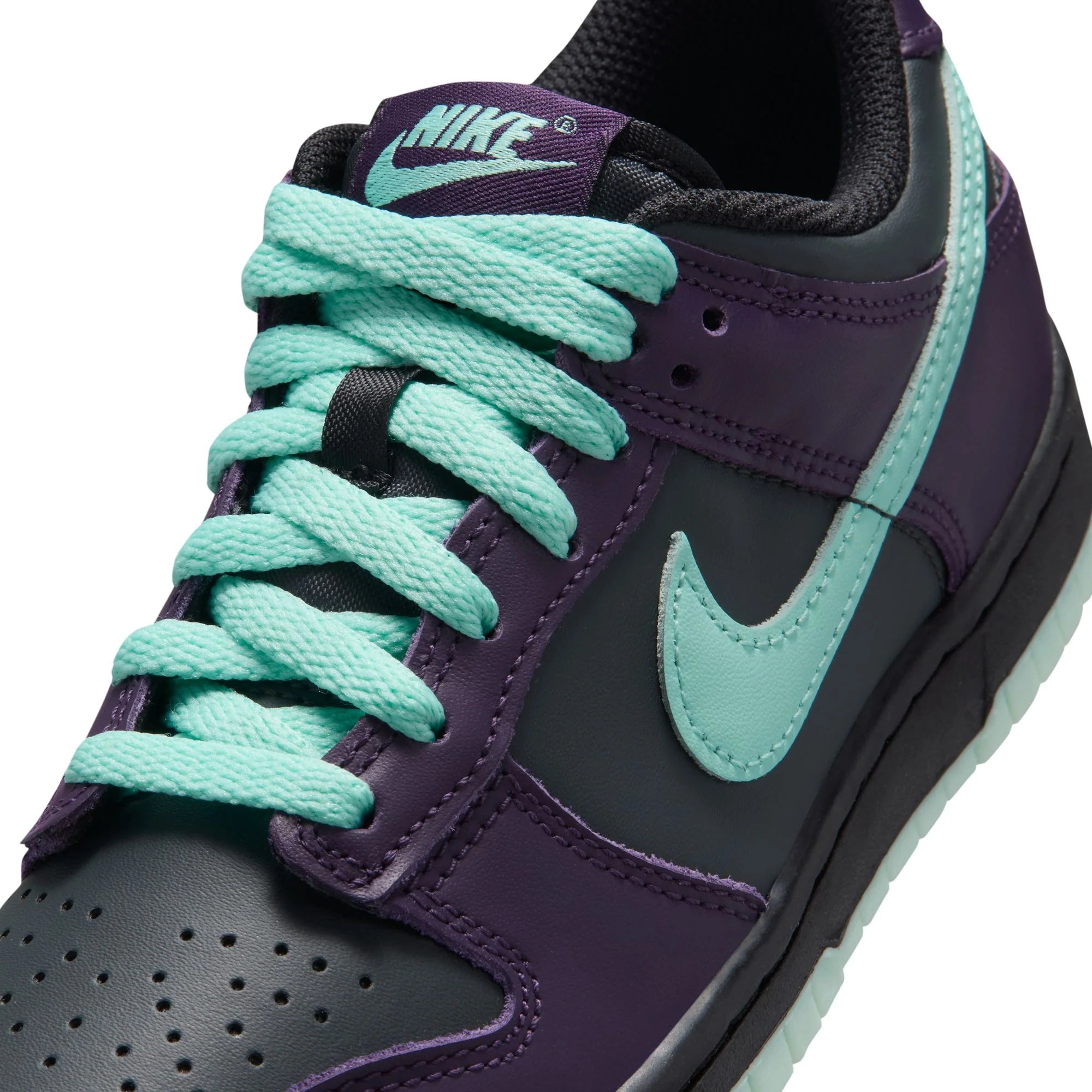 Grade School Nike Dunk Low 'DK Smoke Grey/Artisan Teal' - FB9109-013