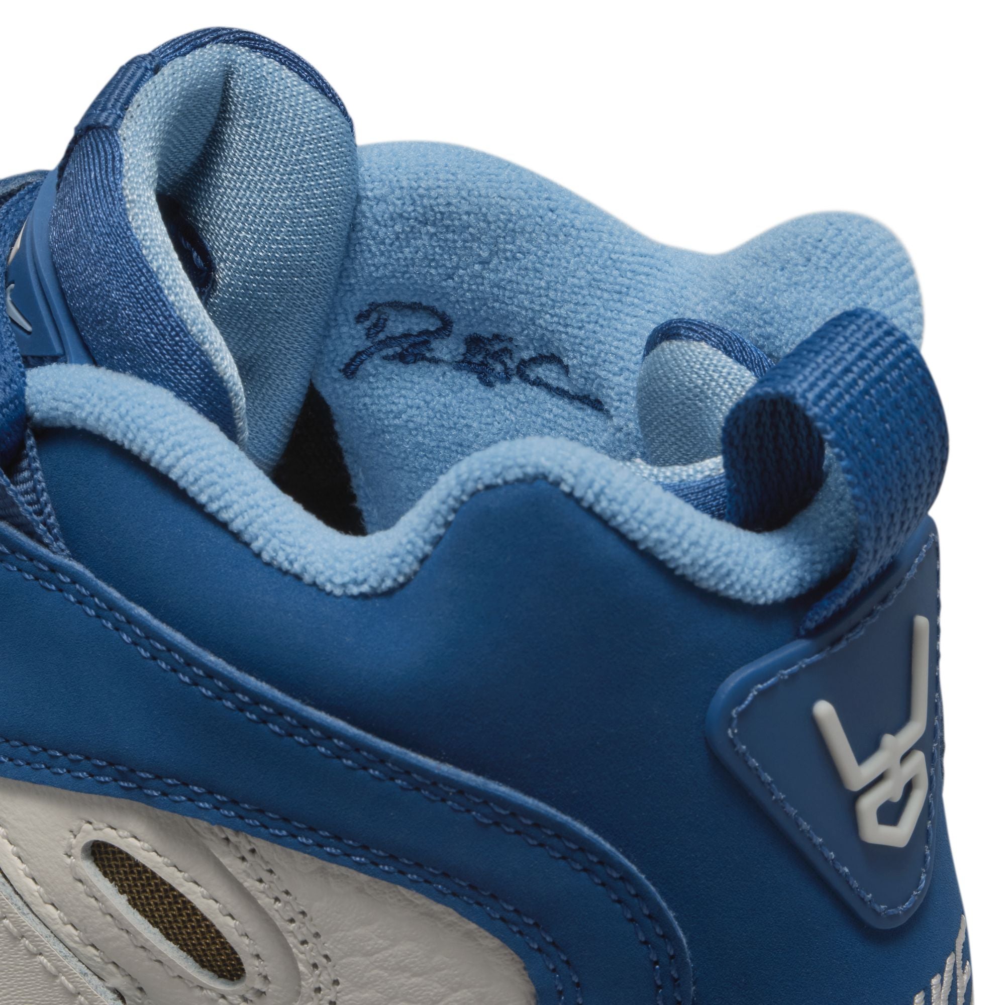 Grade School Nike Air Diamond Turf II 'Royals' - IR4727-100