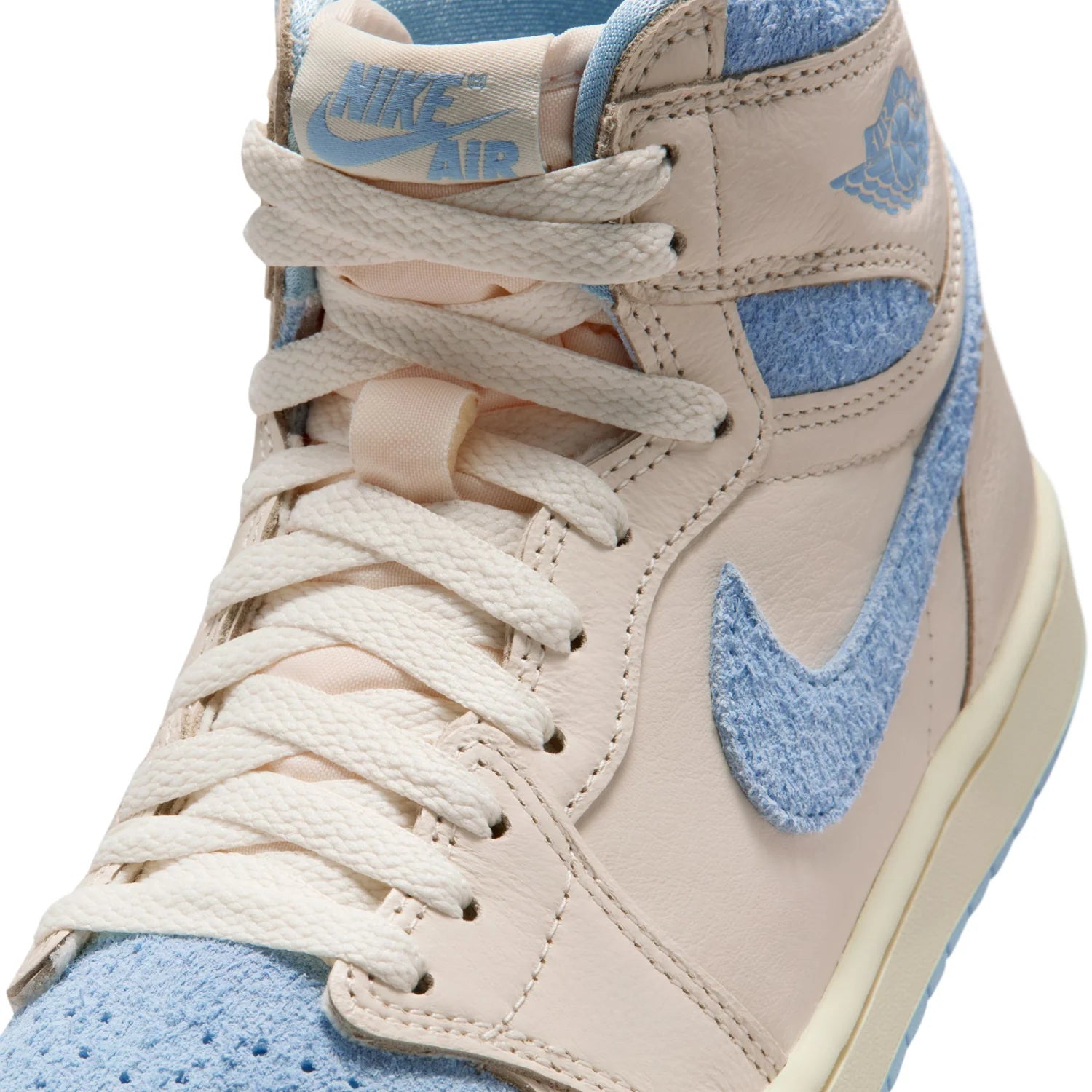 Womens Air Jordan 1 Retro High OG 'Pale Ivory' - FD2596-102