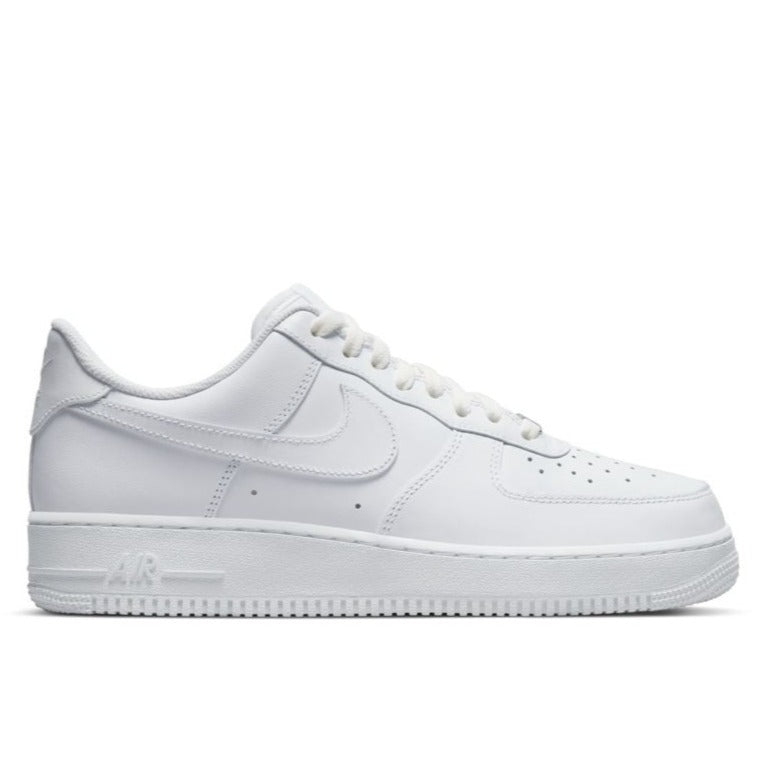 Men's NIKE AIR FORCE 1 LOW '07 'TRIPLE WHITE' - CW2288-111