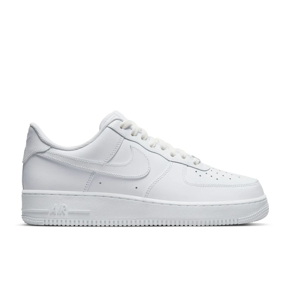Men's NIKE AIR FORCE 1 LOW '07 'TRIPLE WHITE' - CW2288-111