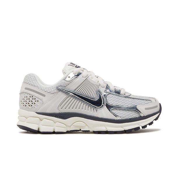 Wmns Nike Zoom Vomero 5 -Photon Dust/chrome-gridiron-sail-FD0884-025