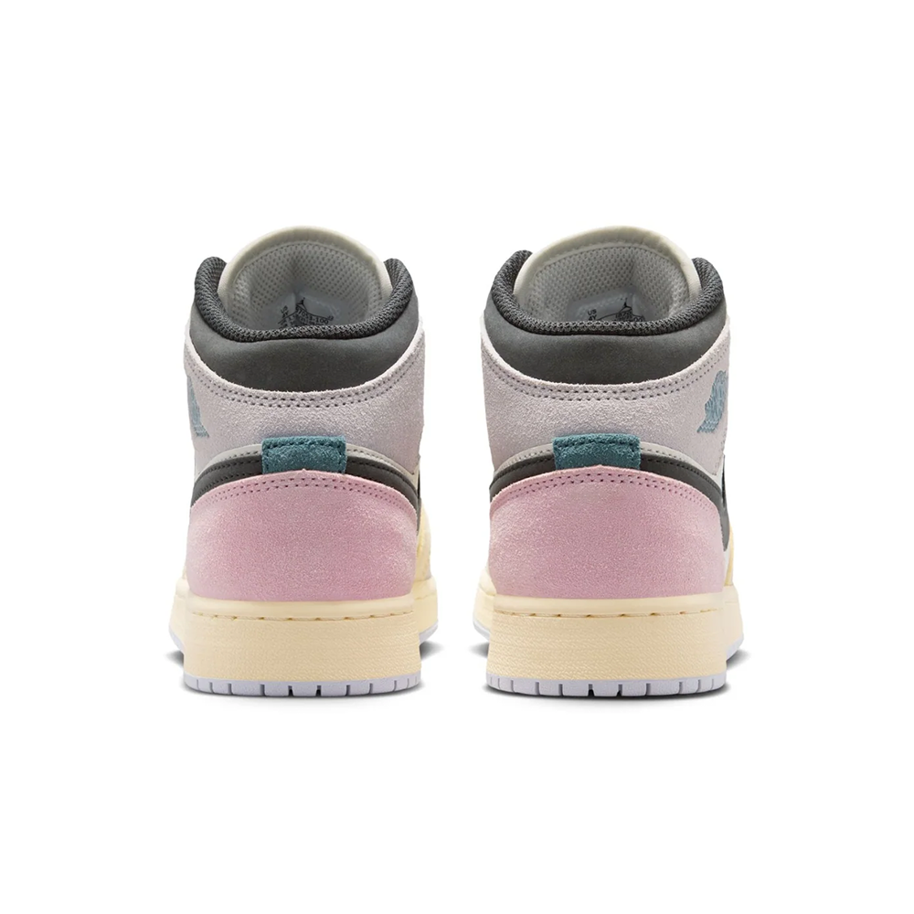 Grade School Air Jordan 1 Mid SE - IB7053-100