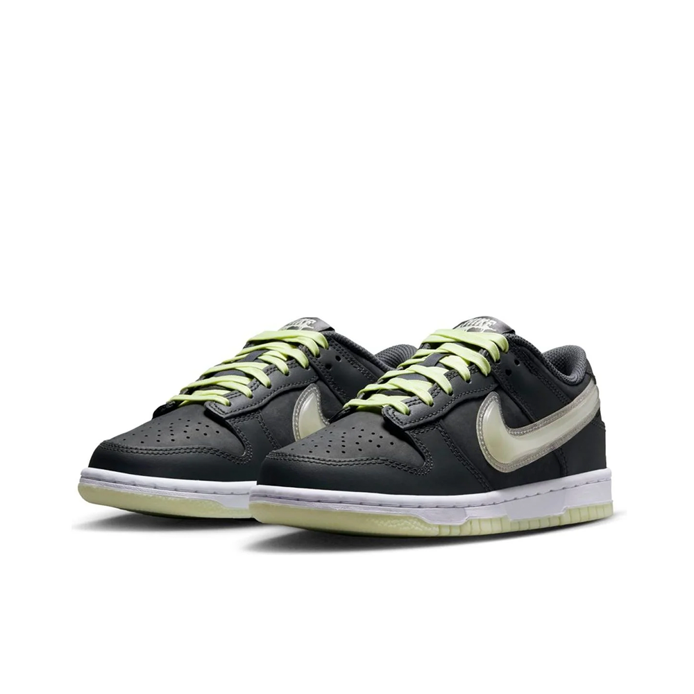 Grade School Nike Dunk Low 'Glow in The Dark' -HQ3569-068
