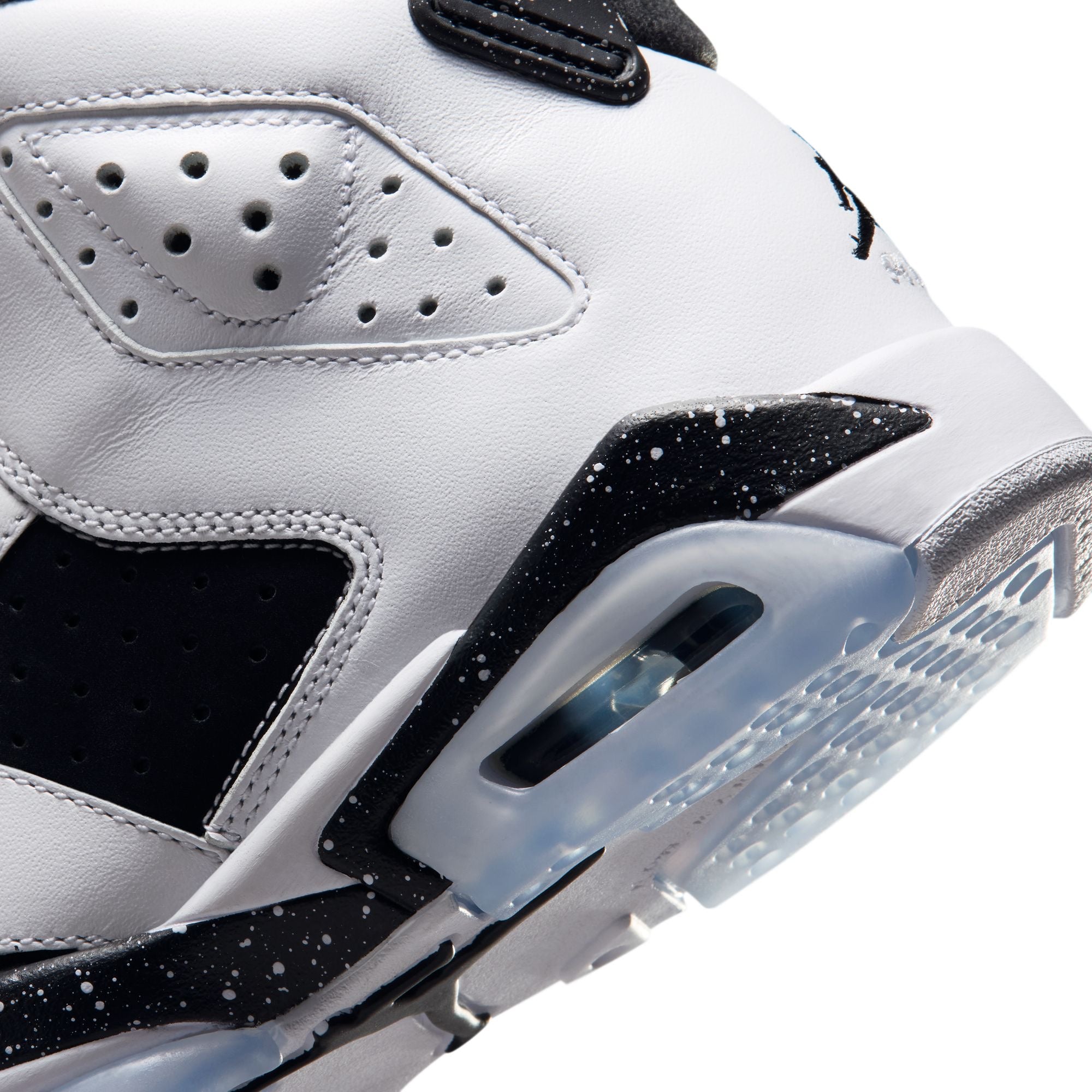 Grade School Air Jordan 6 Retro 'Oreo' -384665-108