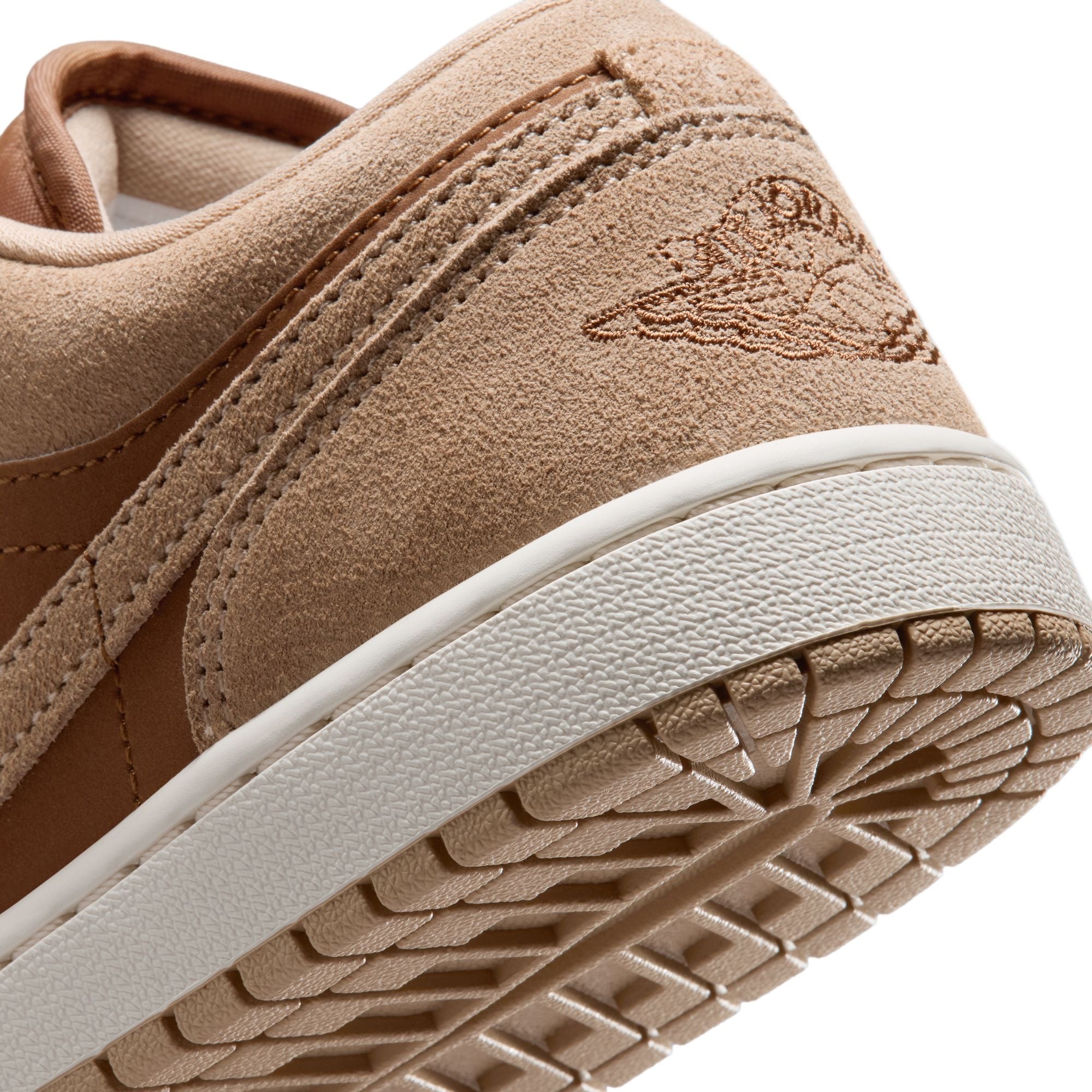 Woman's Air Jordan 1 Low 'Legend Medium Brown' - DC0774-205