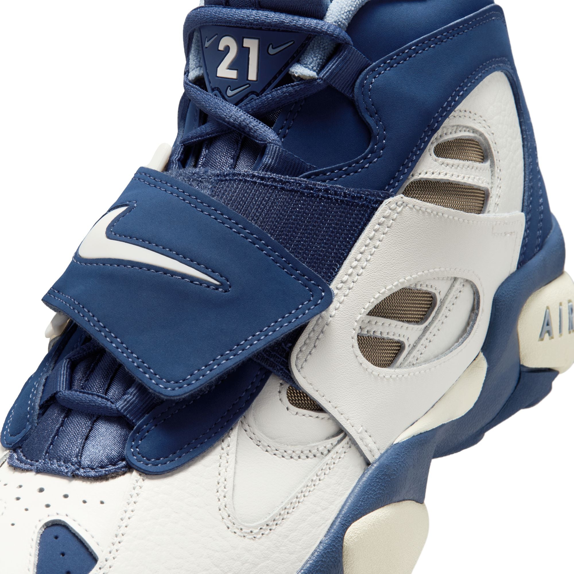 Men's Nike Air Diamond Turf 2 'Royals' - II7080-100