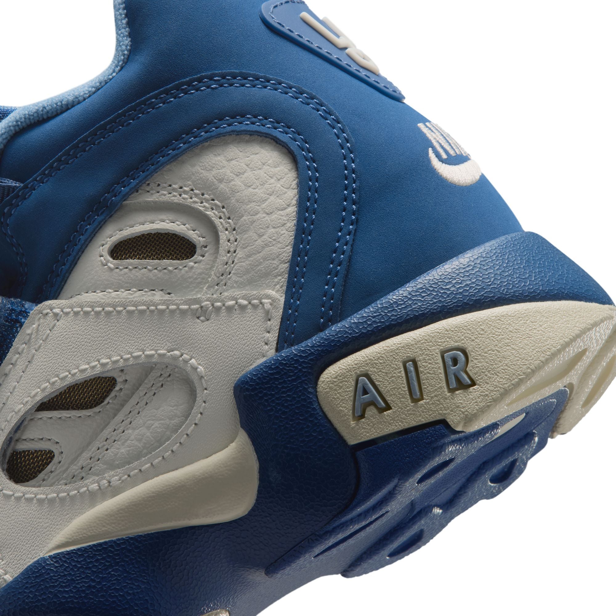 Grade School Nike Air Diamond Turf II 'Royals' - IR4727-100