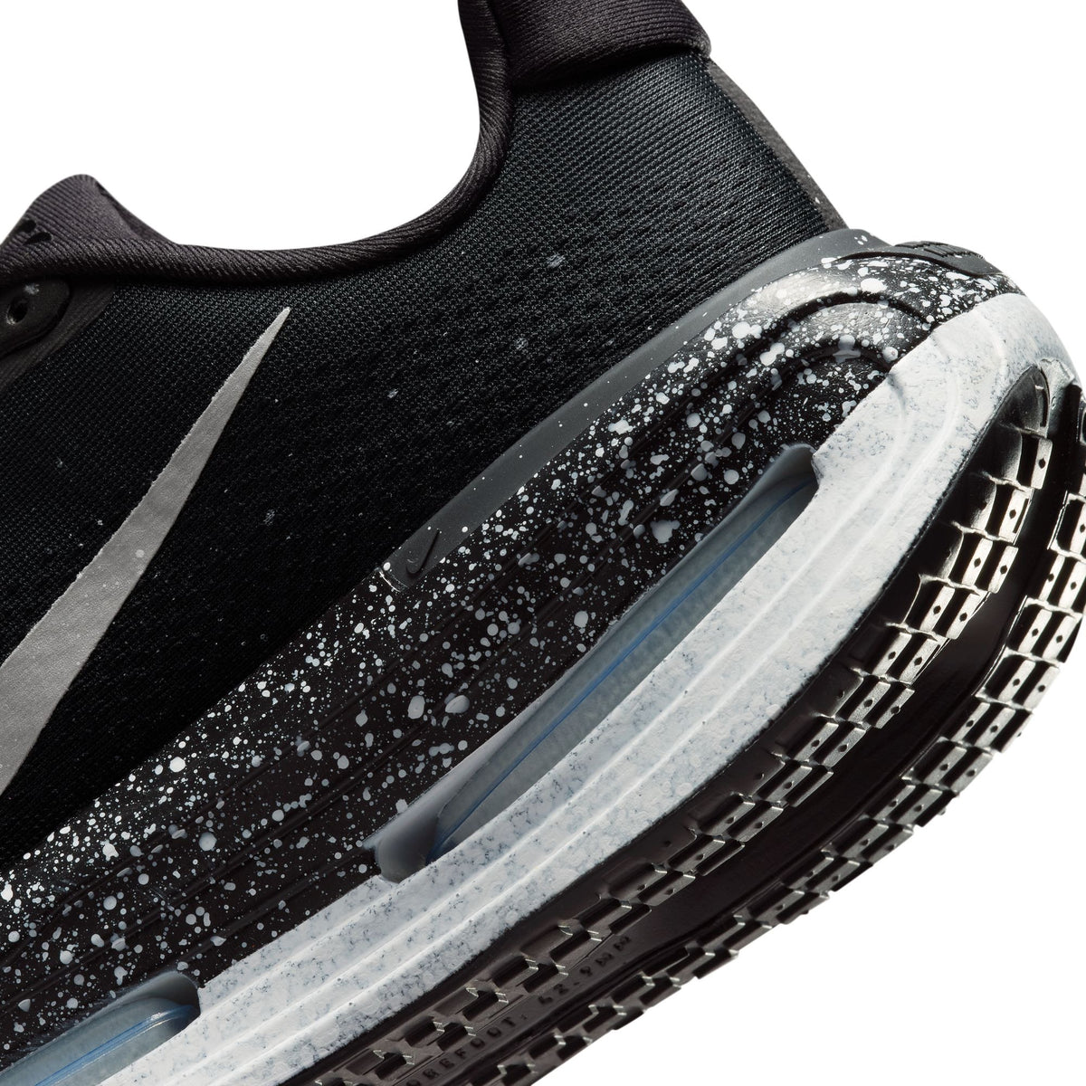 Women's Nike Vomero Premium QS 'Black and White' - IU2827-001