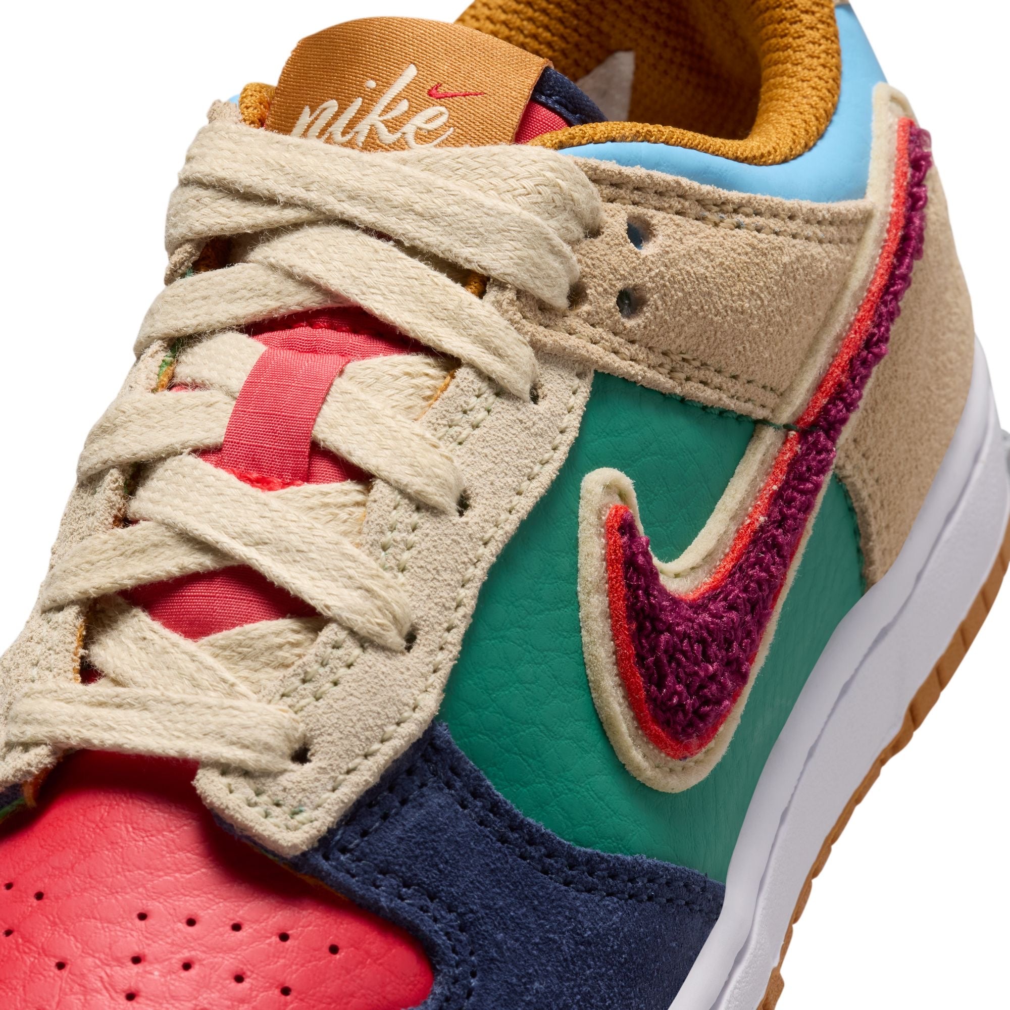 Preschool Nike Dunk Low BG 'Mismatch' - IV6202-410