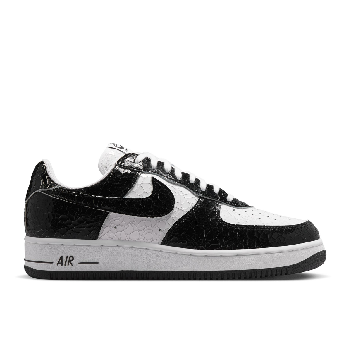 Men's Air Force 1 '01 "Cracked Leather" -Black/White- JA0248-300